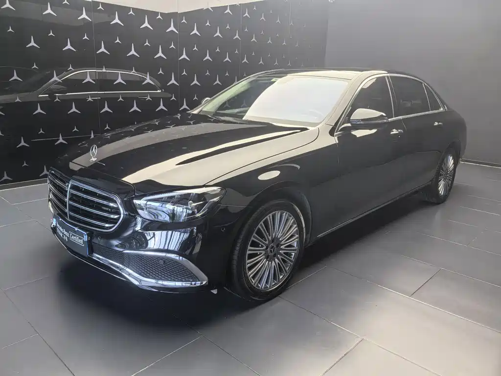 Mercedes-Benz E-Class 2023 — фото 1
