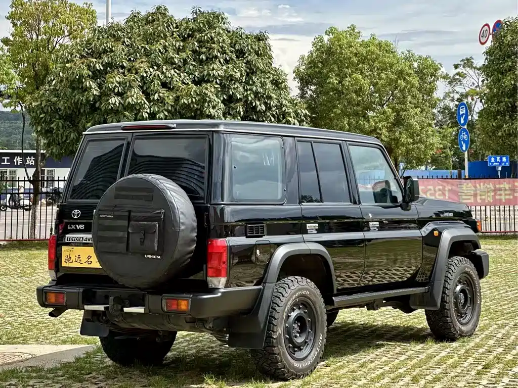 Toyota Land Cruiser 2024 — фото 17