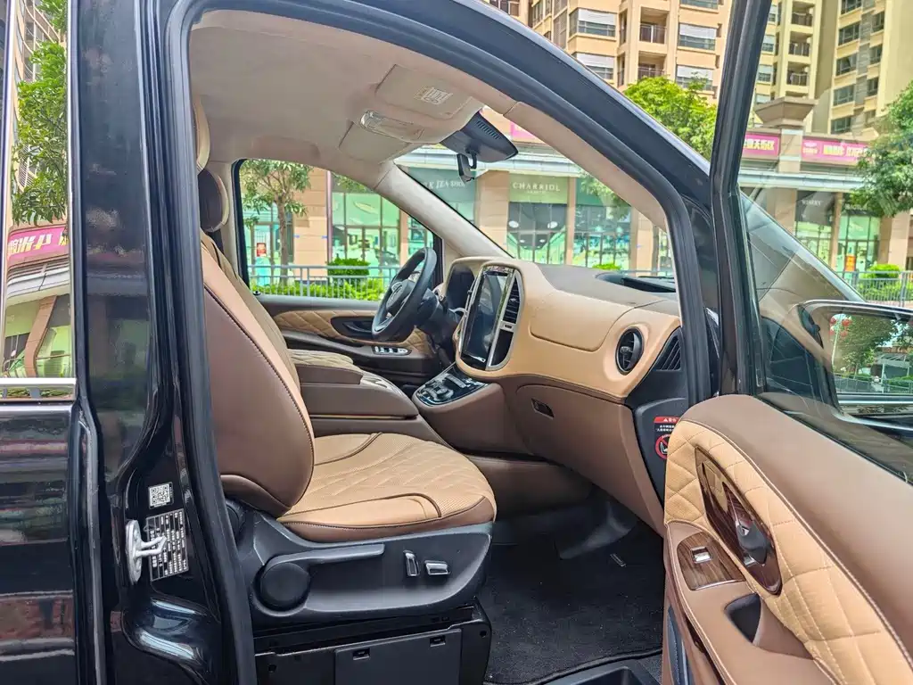 Mercedes-Benz Vito 2018 — фото 10