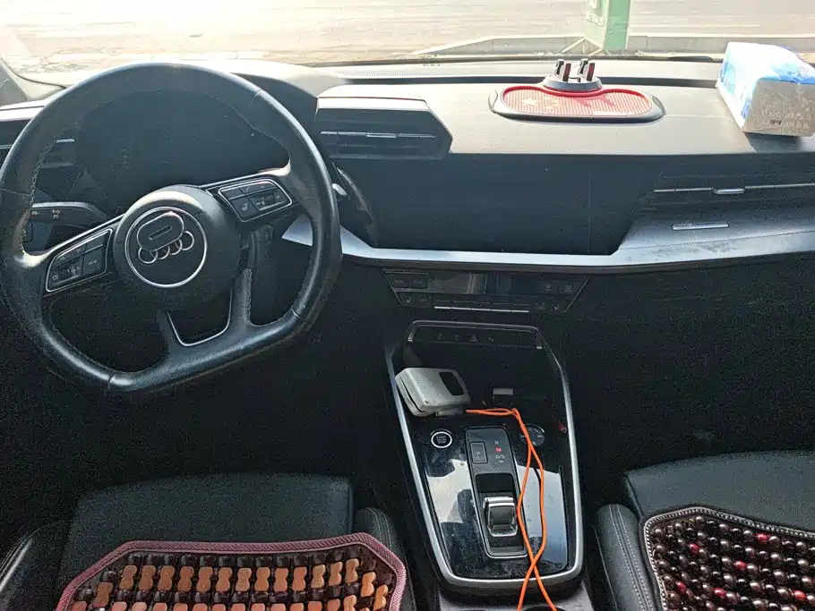 Audi A3 2023 — фото 12