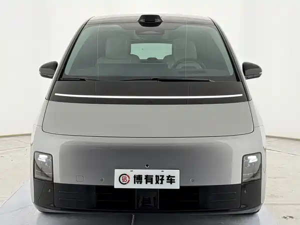 Li Auto MEGA 2024