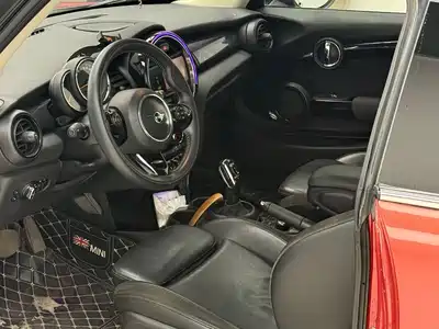 MINI MINI 2020