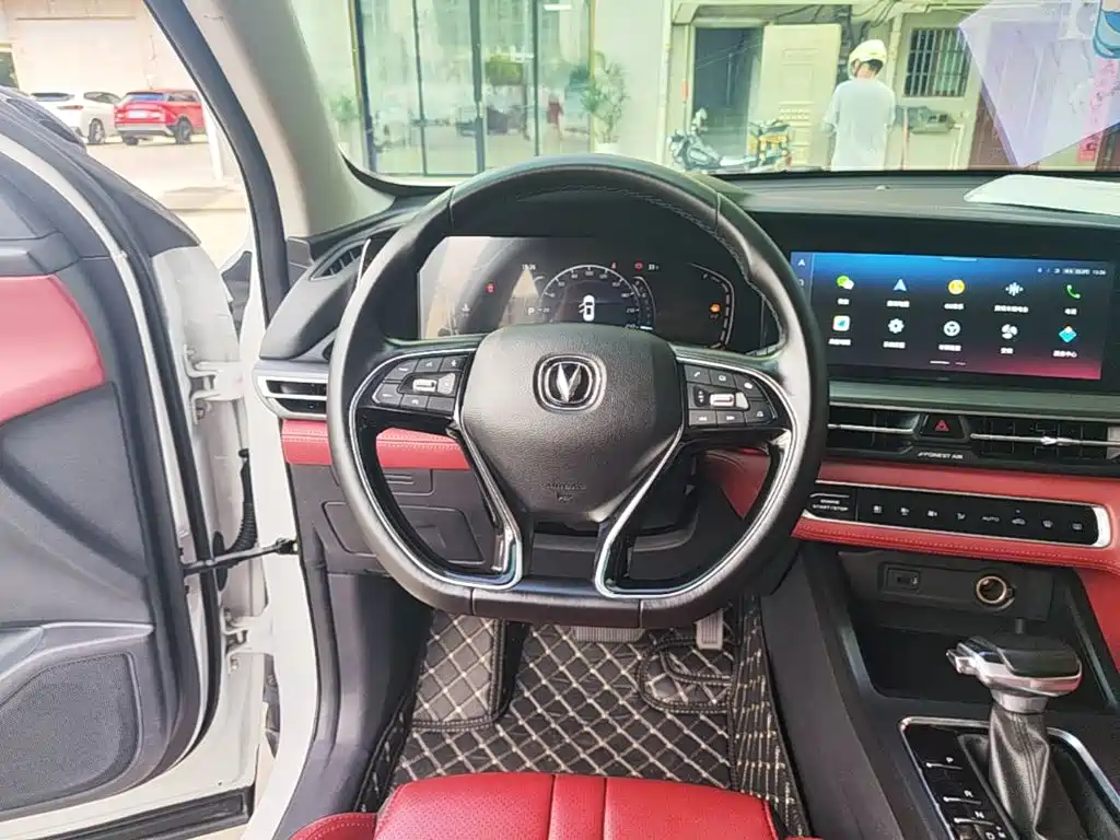 Changan CS75PLUS 2021 — фото 11