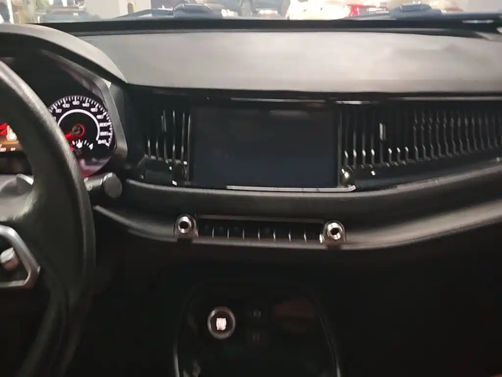 Haval H2s 2018 — фото 13