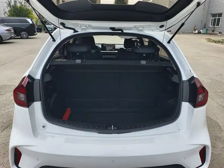 Geely Vision X3 2022