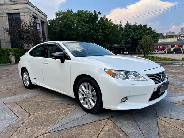 Lexus ES 2014