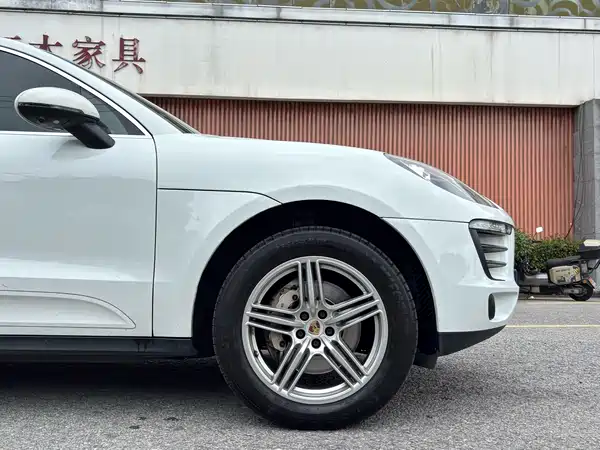 Porsche Macan 2016