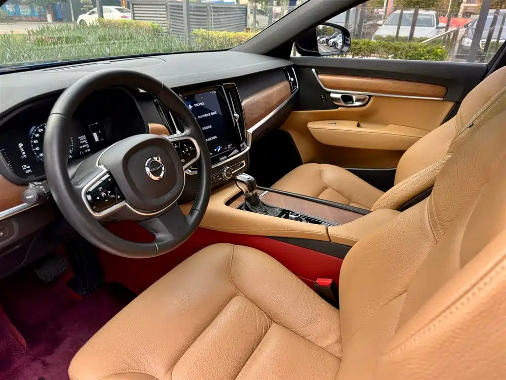 Volvo S90 2019 — фото 10