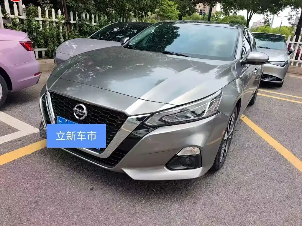 Nissan Teana 2022