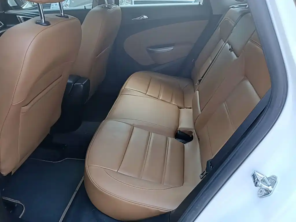 Buick Excelle GT 2015 — фото 17