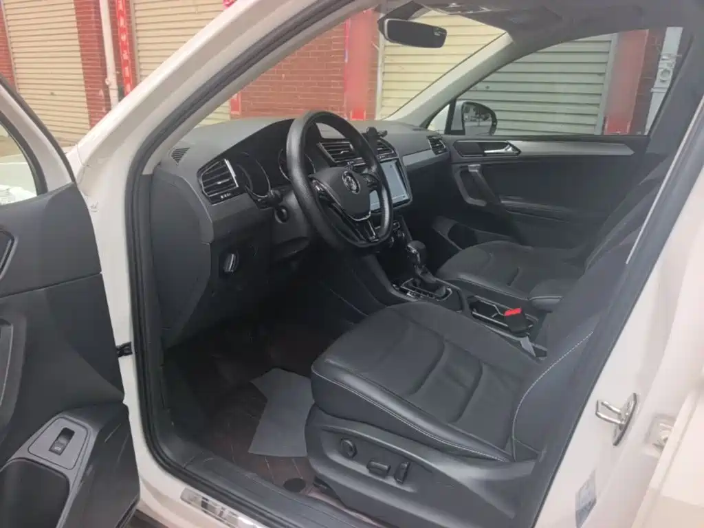 Volkswagen Tiguan L 2020 — фото 16