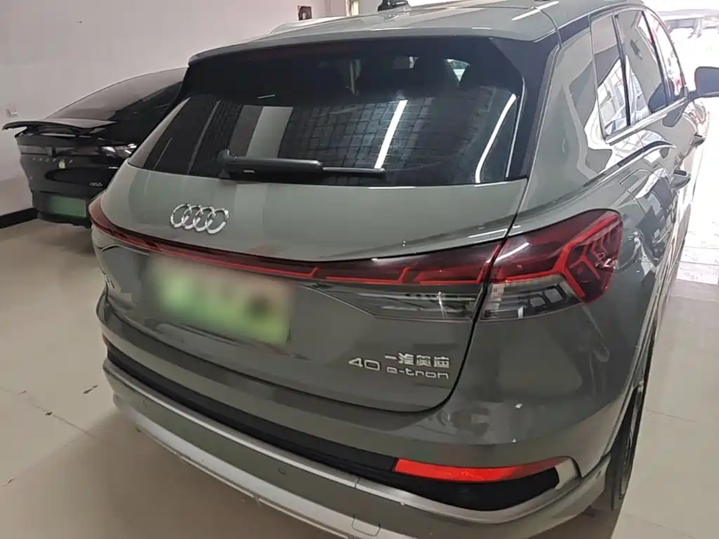 Audi Q4 e-tron 2023