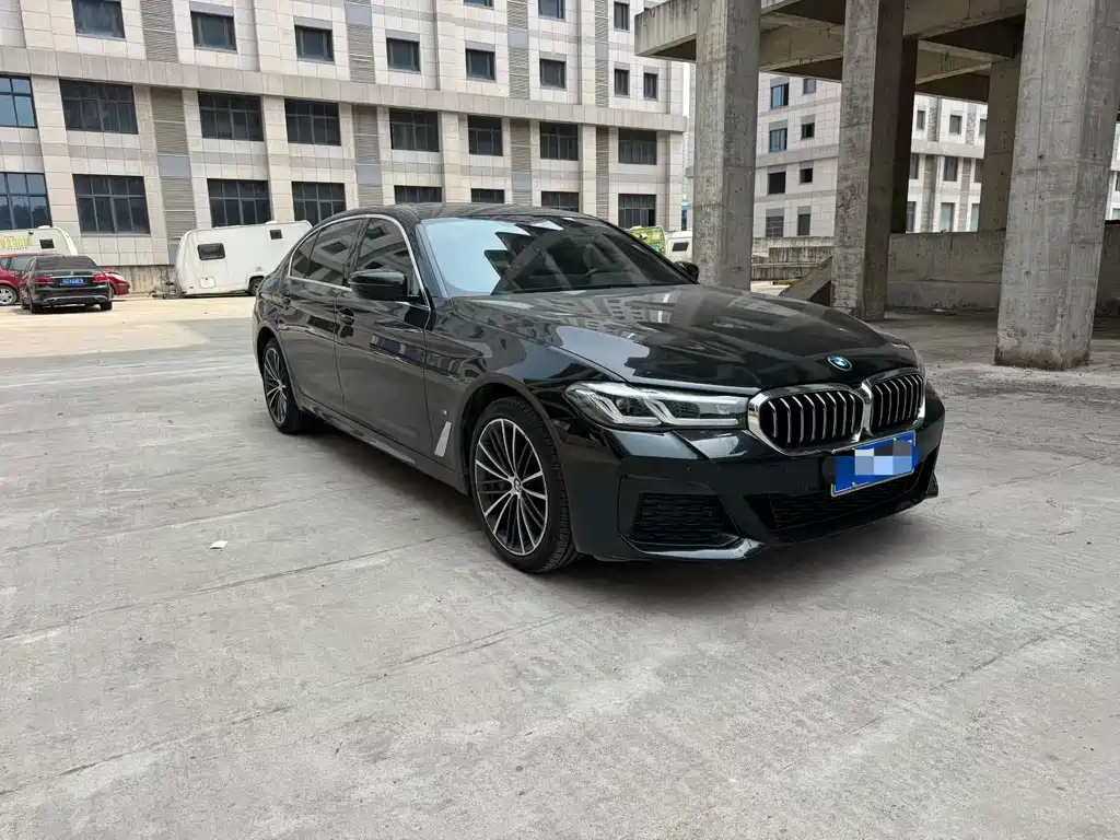 BMW 5 Series 2022