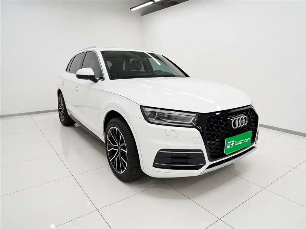 Audi Q5L 2019 — фото 4