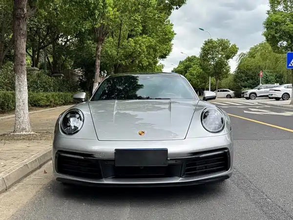 Porsche 911 2024