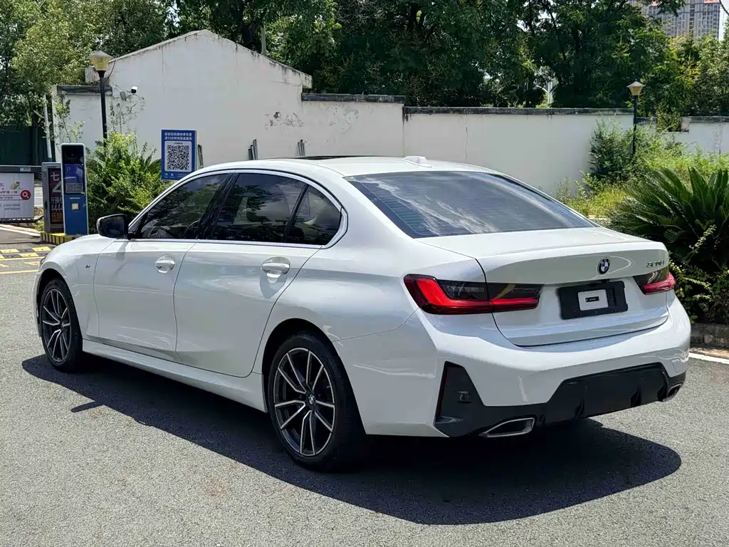 BMW 3 Series 2024