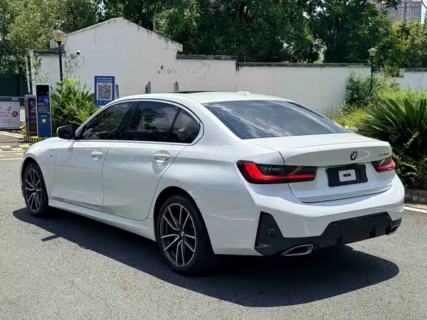 BMW 3 Series 2024