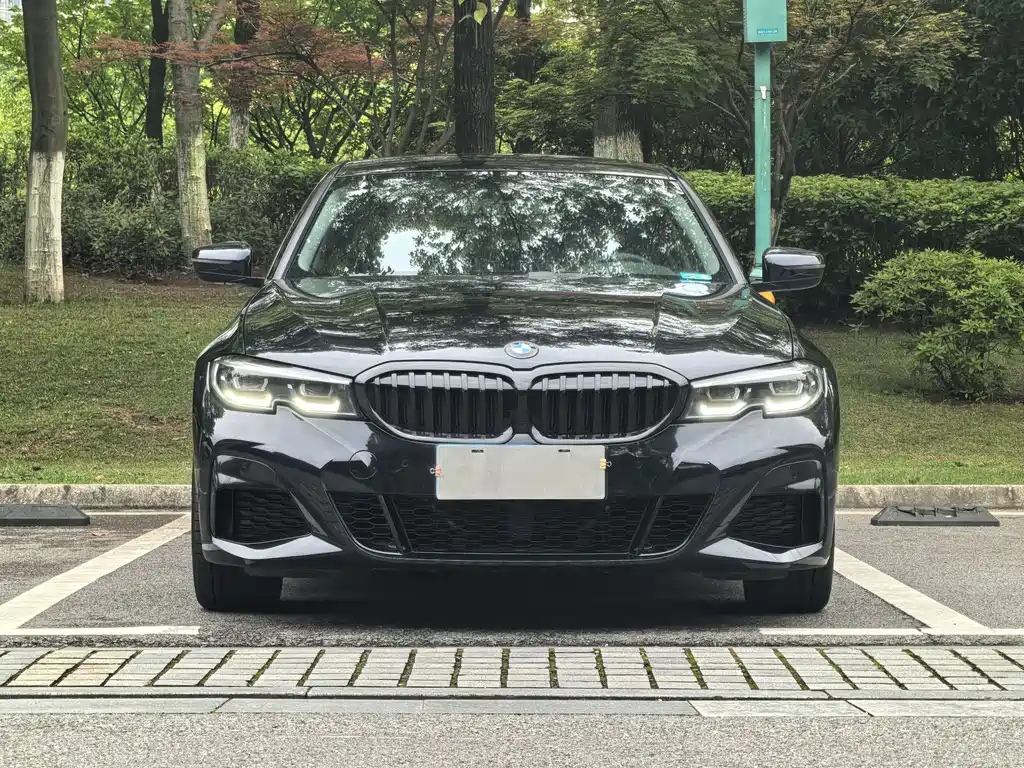 BMW 3 Series 2021