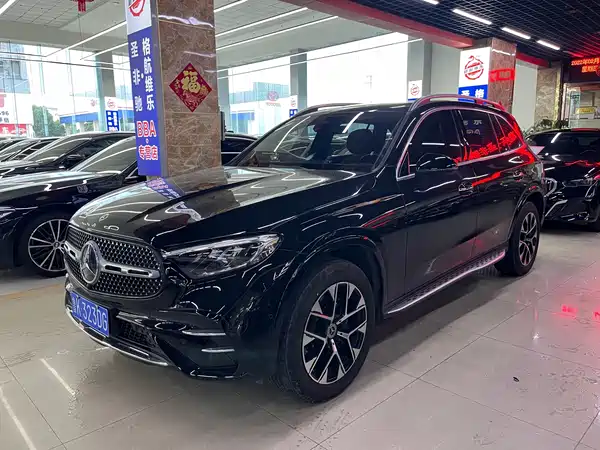 Mercedes-Benz GLC 2023