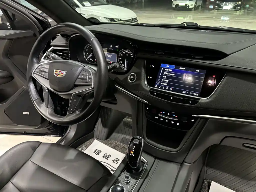 Cadillac XT5 2021 — фото 13