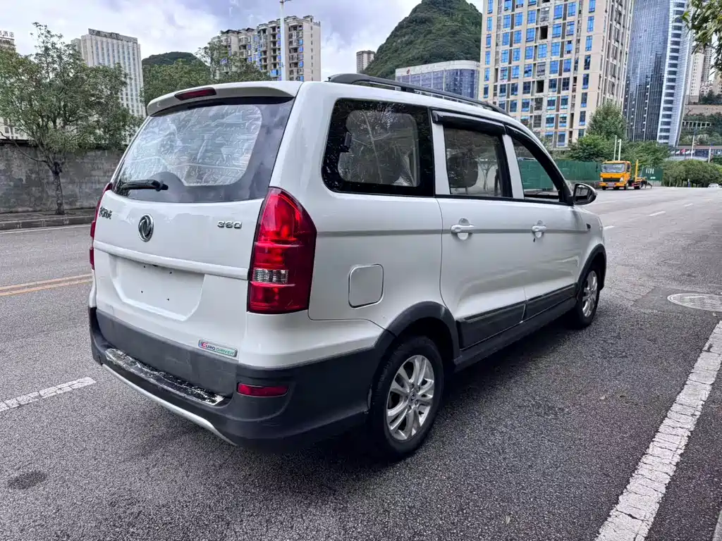 Dongfeng Fengguang 360 2015 — фото 9
