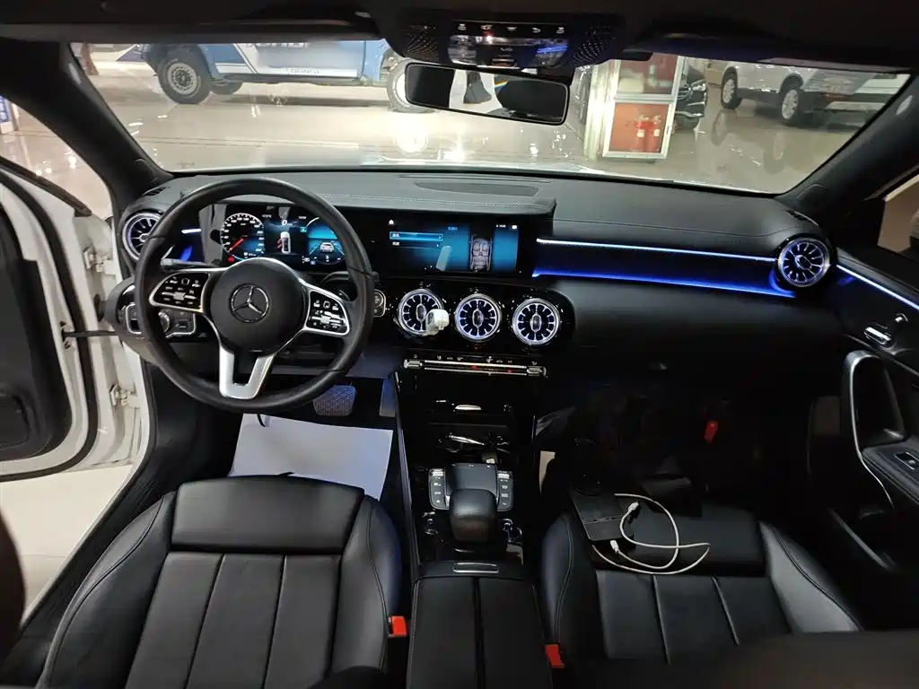 Mercedes-Benz A-Class 2020 — фото 10