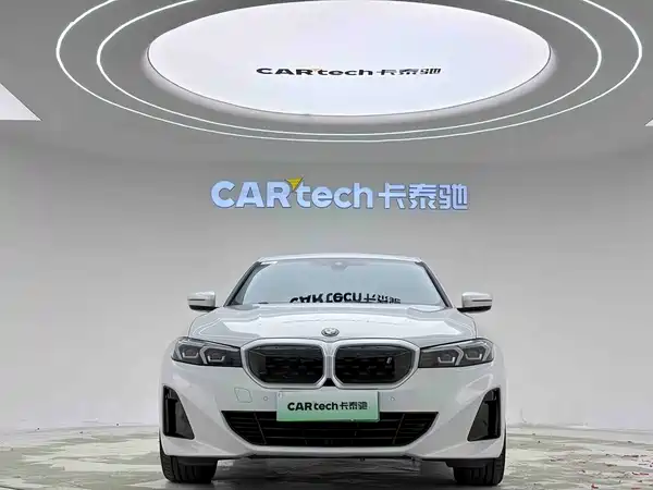 BMW i3 2024