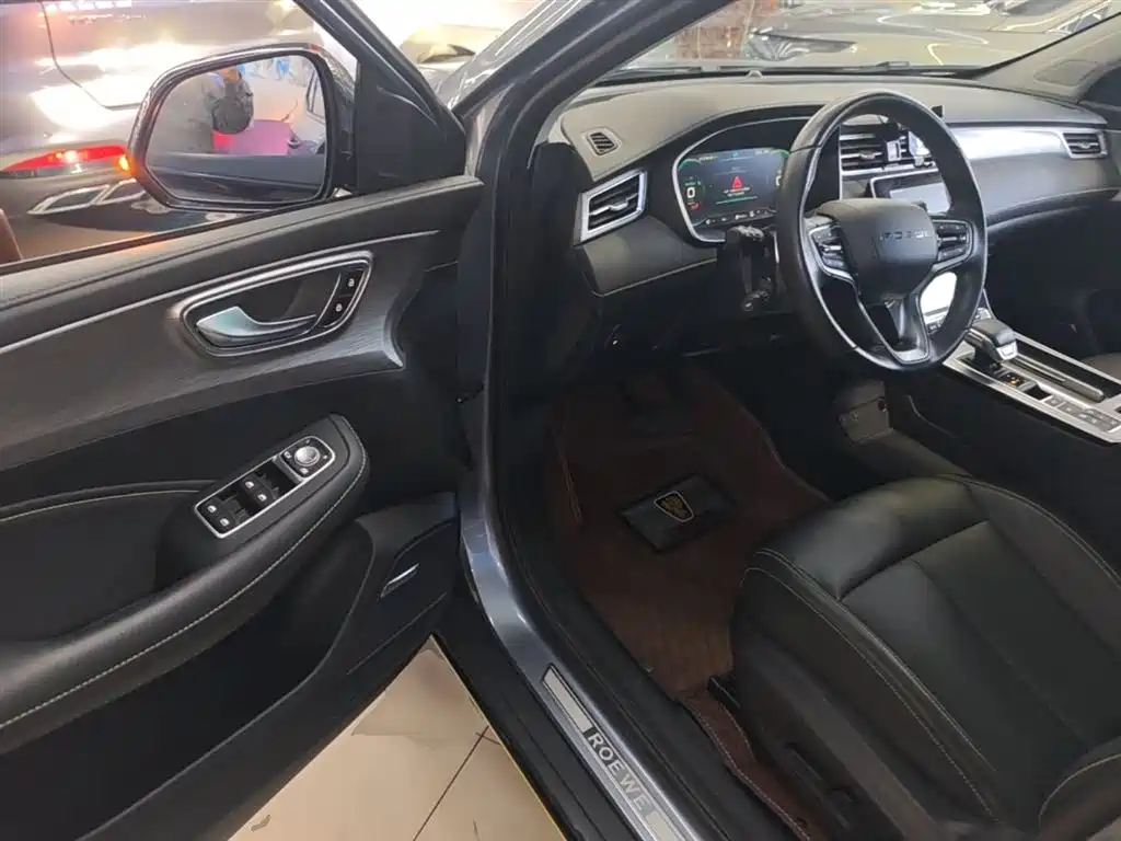 Roewe RX5 New Energy 2020 — фото 16