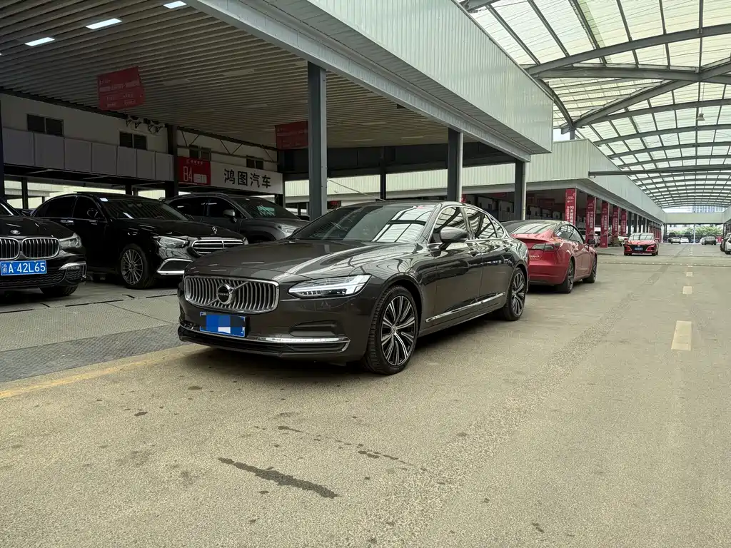 Volvo S90 2023