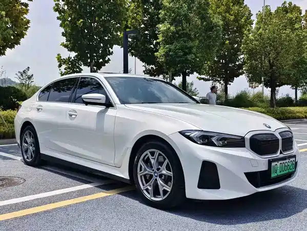 BMW i3 2022