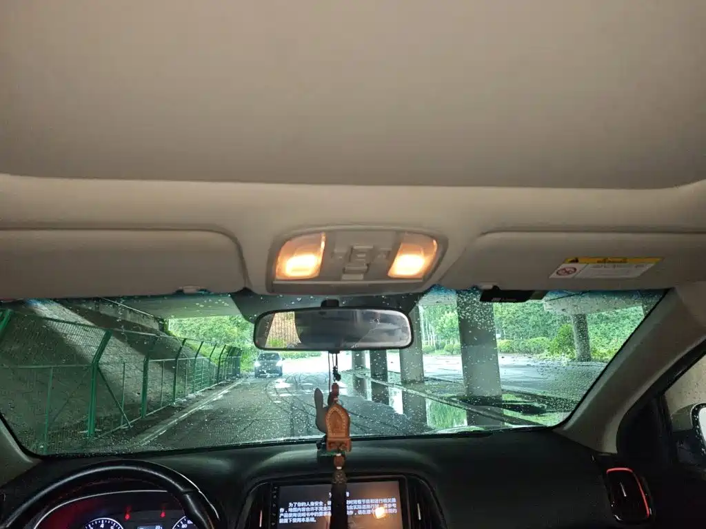 Kia KX3 2015 — фото 9