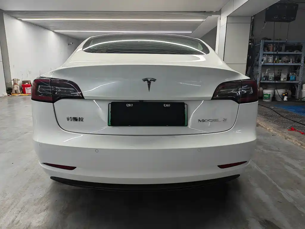 Tesla Model 3 2020 — фото 14