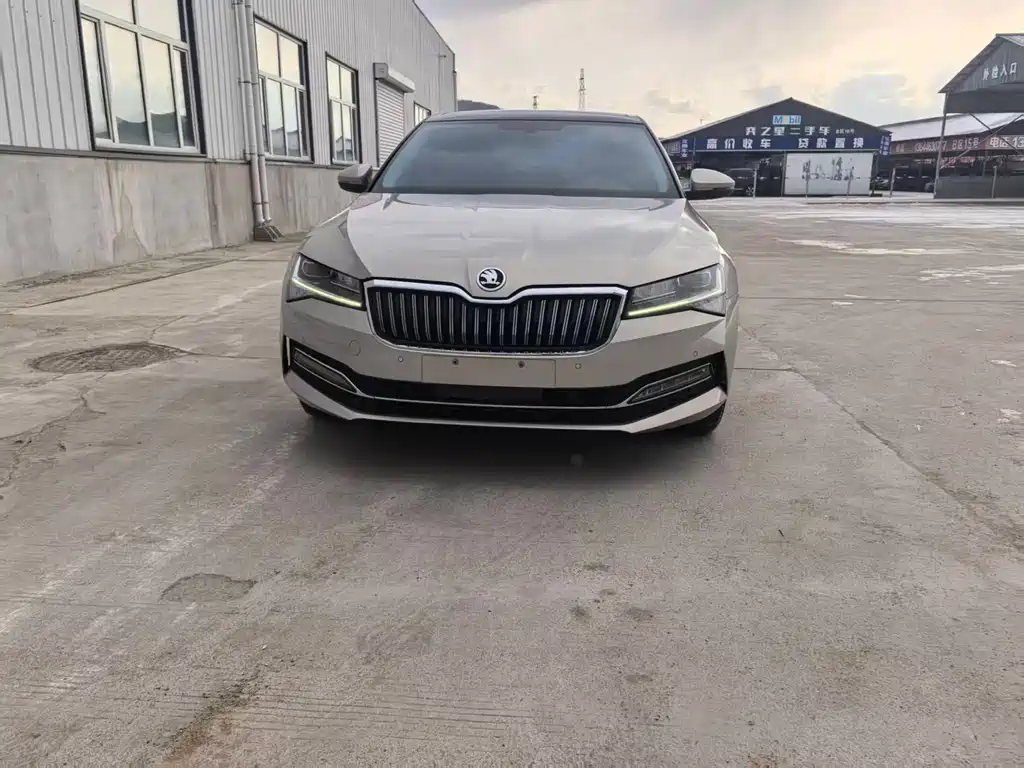 Skoda Superb 2023