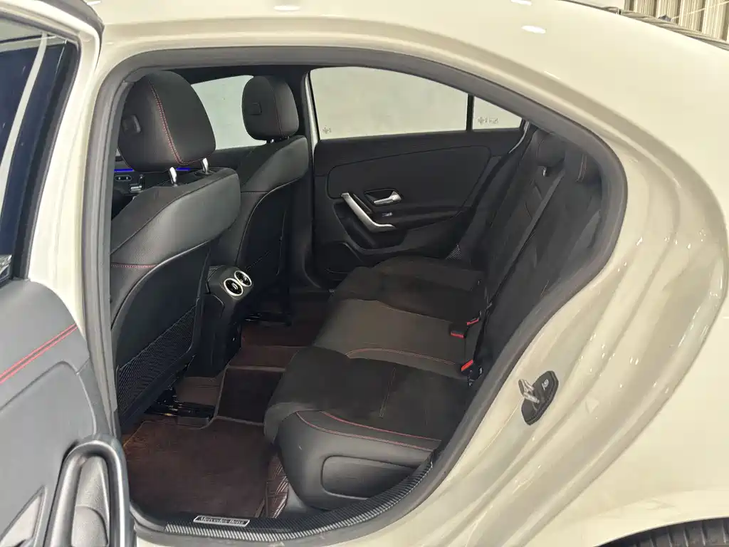 Mercedes-Benz A-Class 2025 — фото 20