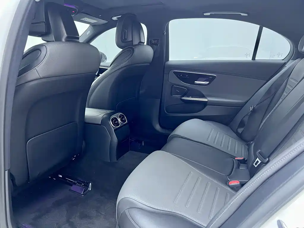 Mercedes-Benz C-Class 2022 — фото 13