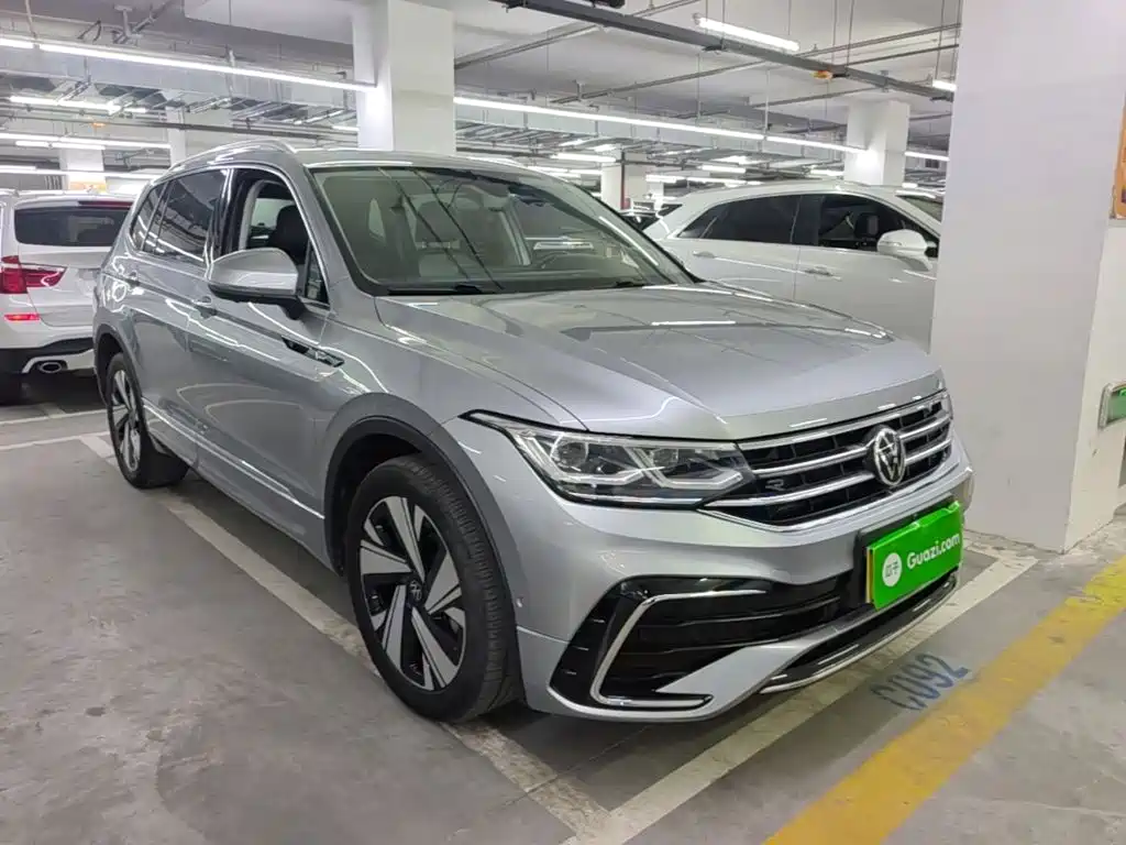 Volkswagen Tiguan L 2023 — фото 4