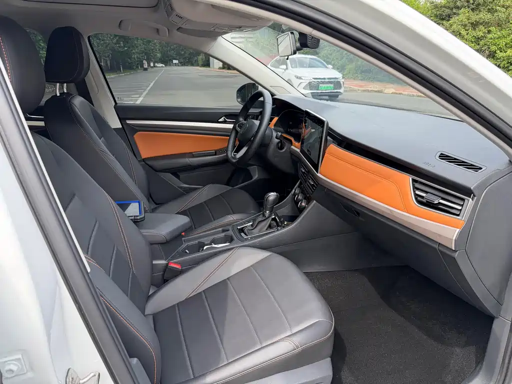 Volkswagen Bora 2023