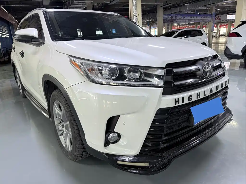 Toyota Highlander 2018 — фото 3