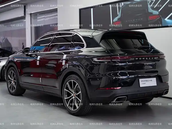 Porsche Cayenne 2025