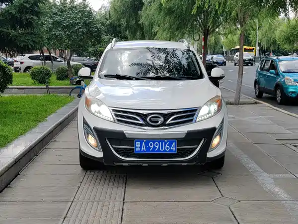 GAC Trumpchi GS5 2015