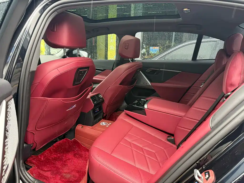 BMW 5 Series 2024