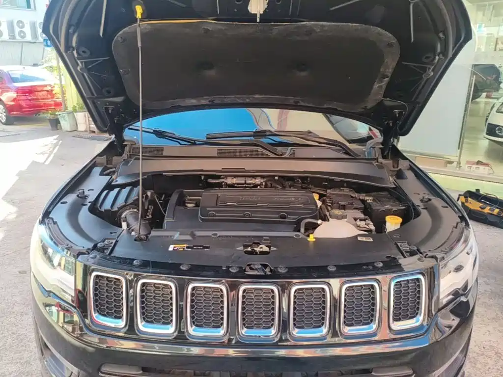 Jeep Compass 2019 — фото 20