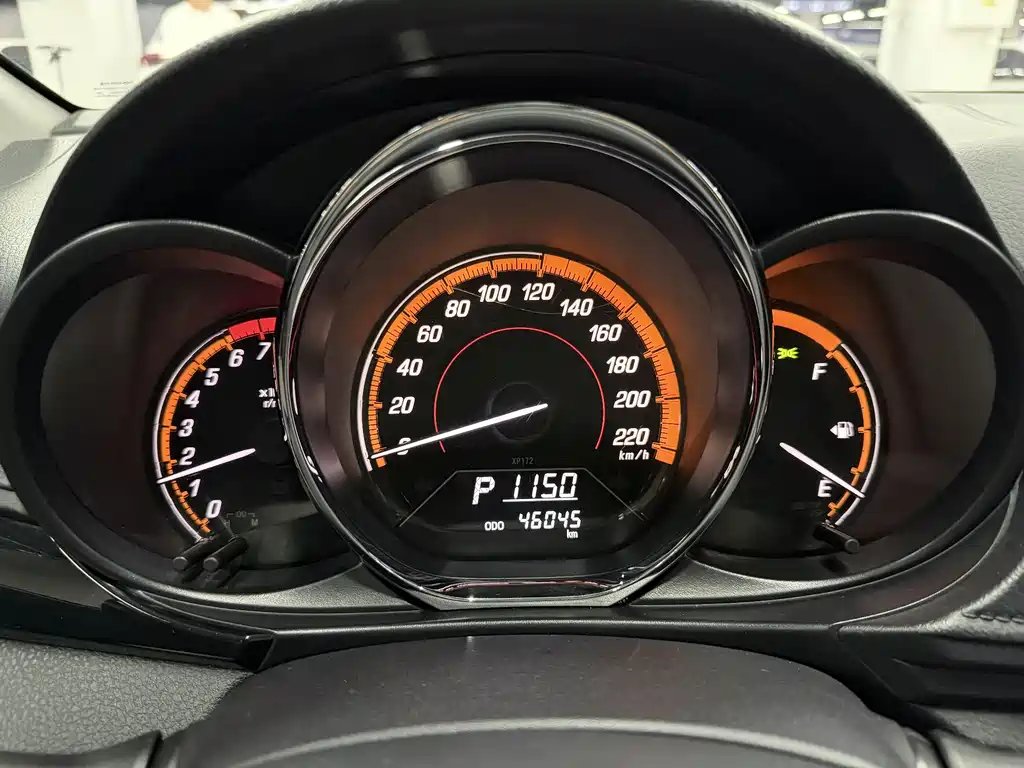 Toyota Yaris L 2023 — фото 16