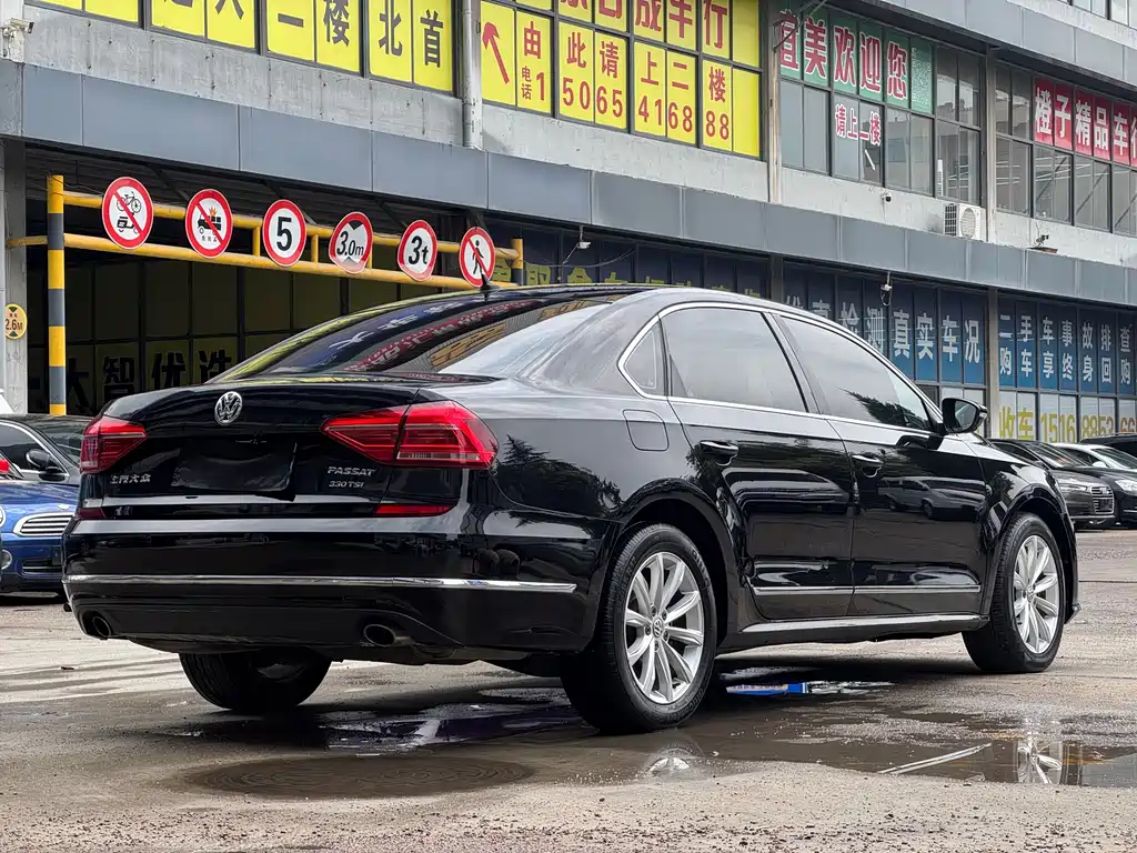 Volkswagen Passat 2018 — фото 8