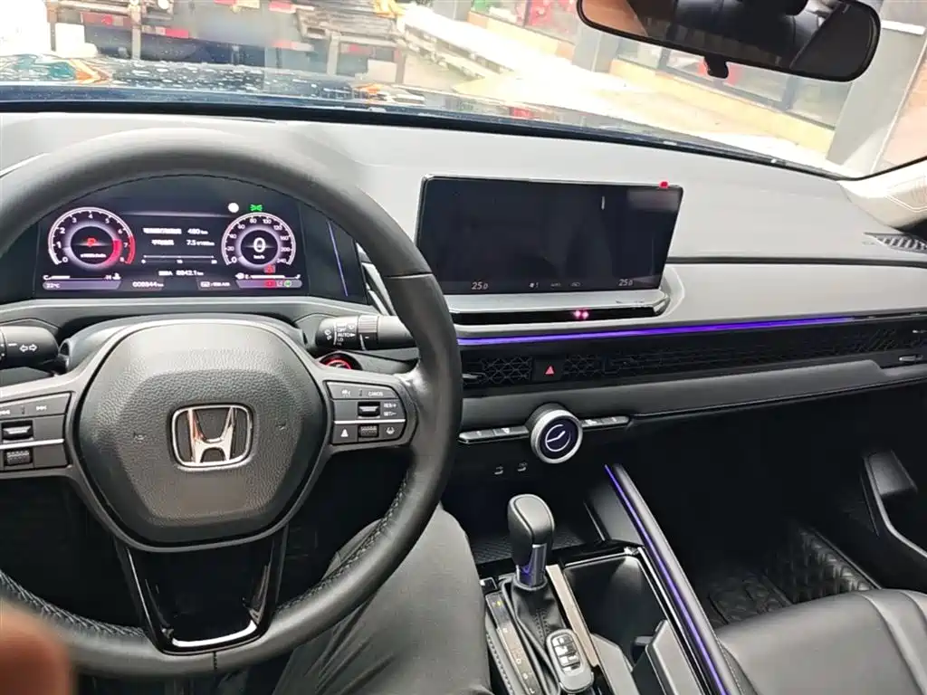Honda Accord 2024 — фото 10