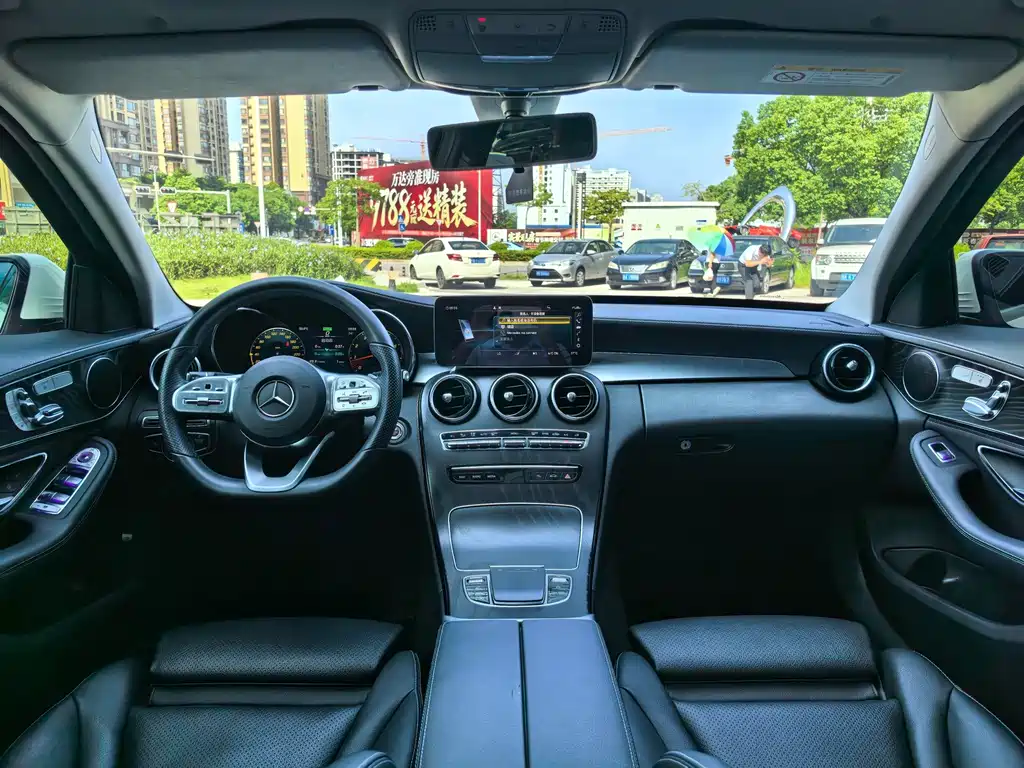 Mercedes-Benz C-Class 2020 — фото 14