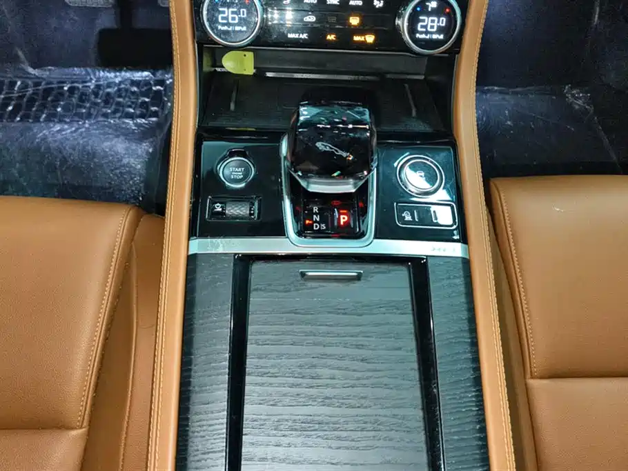 Jaguar XFL 2023 — фото 16