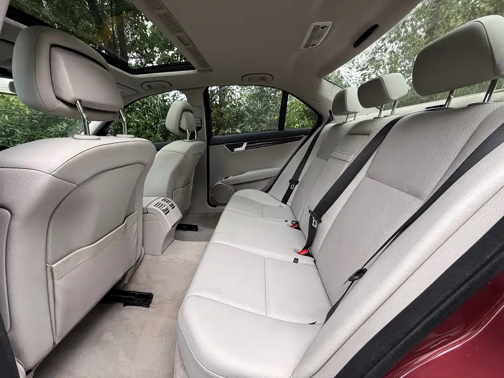 Mercedes-Benz C-Class 2013