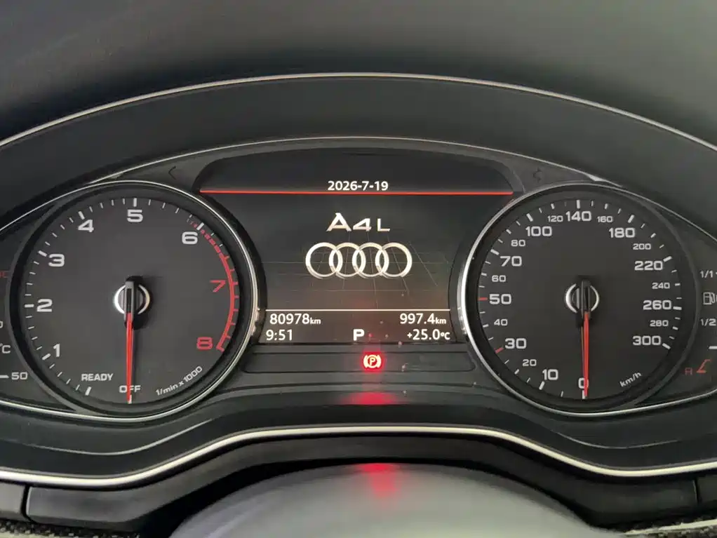 Audi A4L 2019 — фото 11