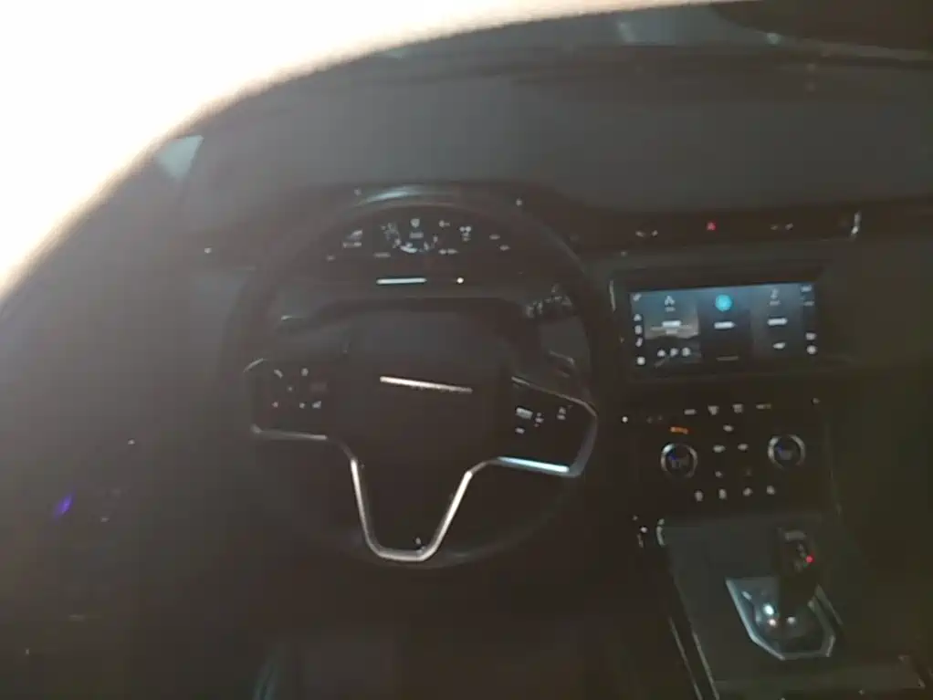 Land Rover Evoque 2022 — фото 11